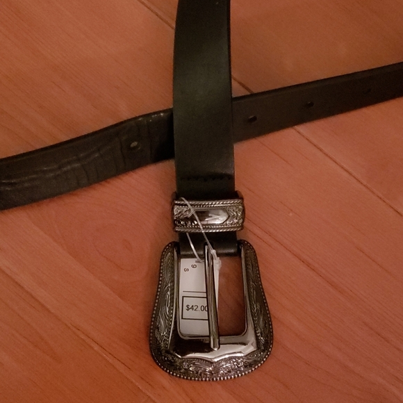 Vince Camuto Vegan Leather Belt - Picture 2 of 7